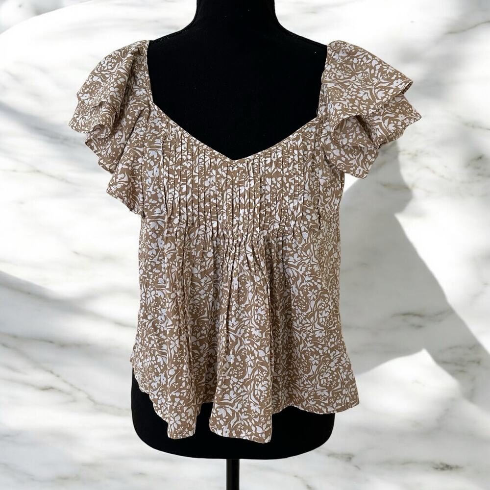 Universal Thread Women Ruffle Short Sleeves Beige & White Blouse Size XS NWT